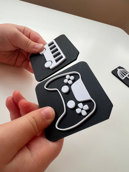 Tactile tiles in large format showing vocabulary and symbol options