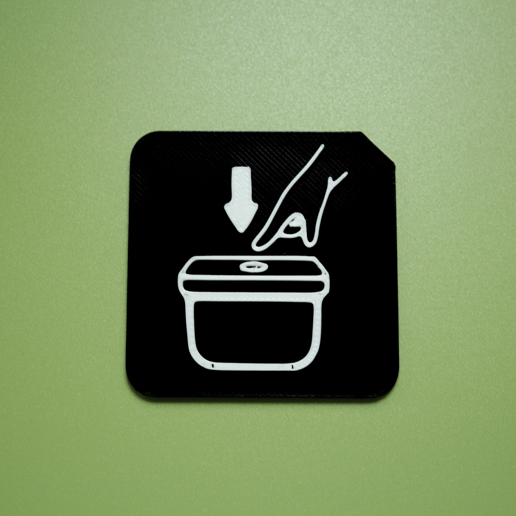 3D printed flush tactile tile for SEND toilet training routine support